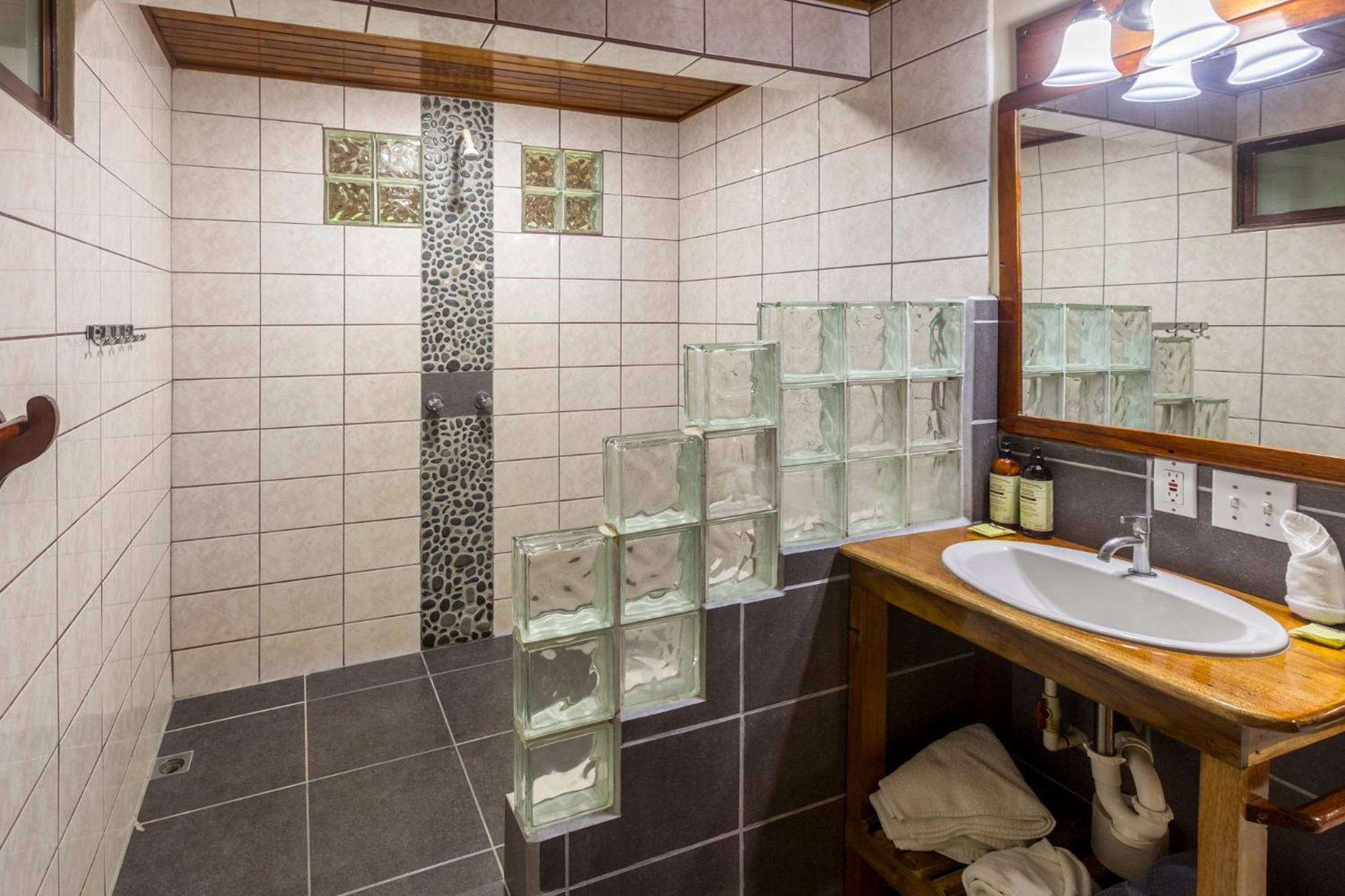 La Ponderosa Hotel Pavones  Bilik gambar